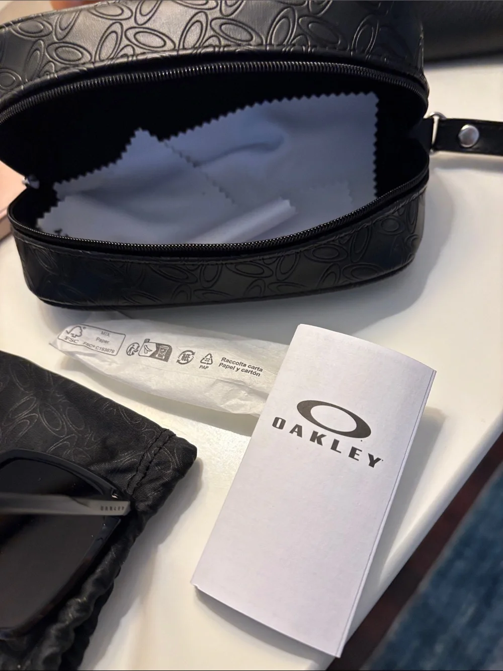 Brand new Sielo SQ OAKLEY Sunglasses